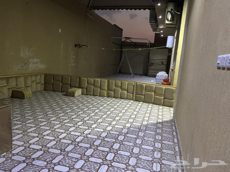 مساند للبيع مستخدم نضيف64439444734211110