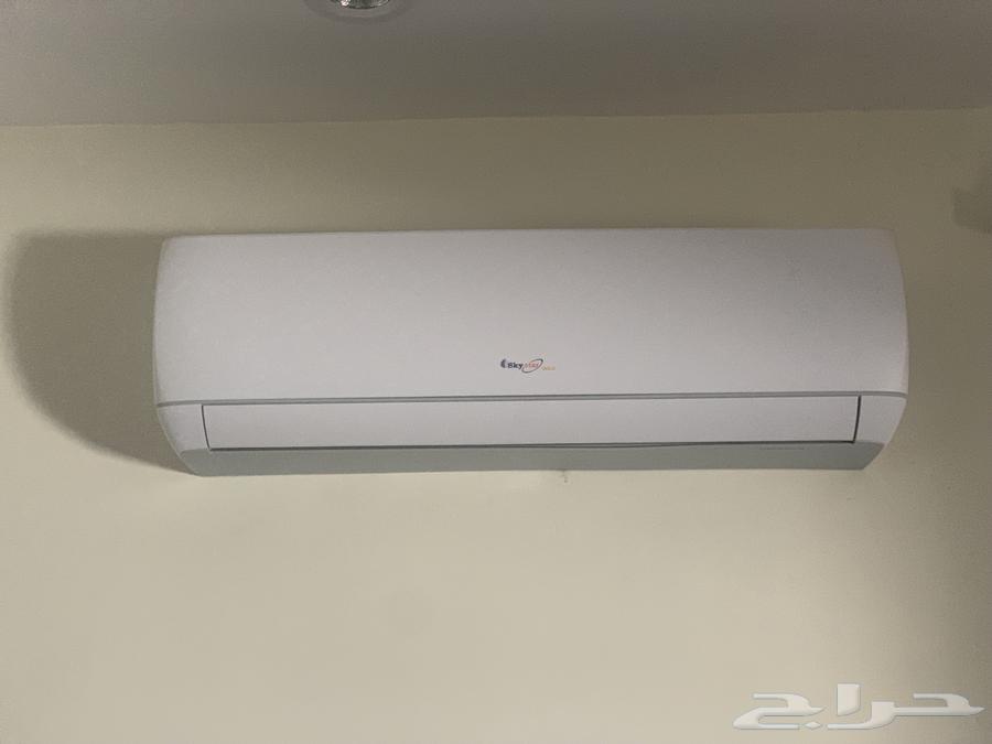 2 split air conditioners64435463432963110