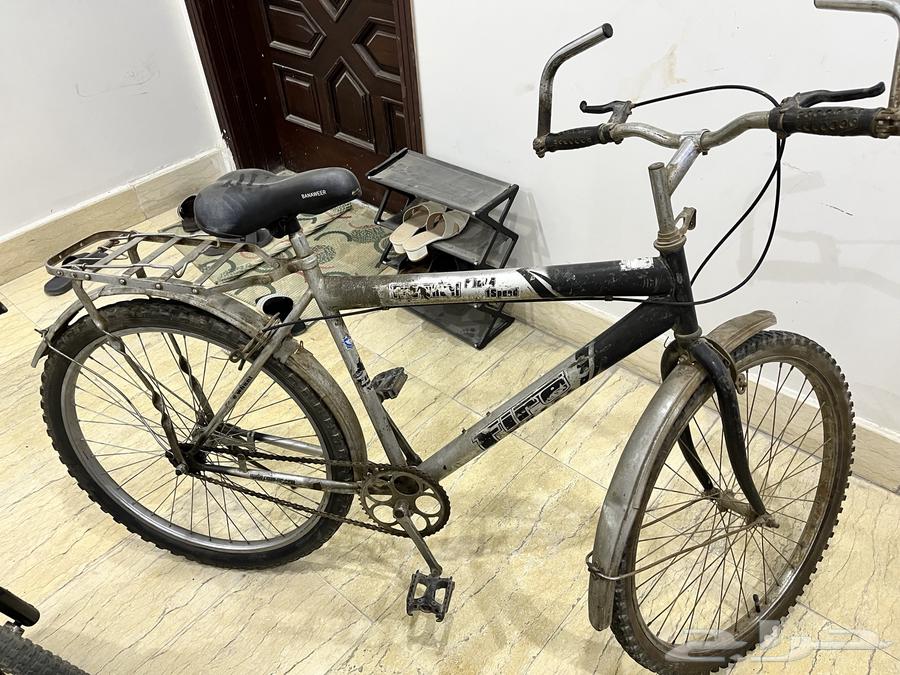 Clean bike, everything in it is working, price 15064437652696705112