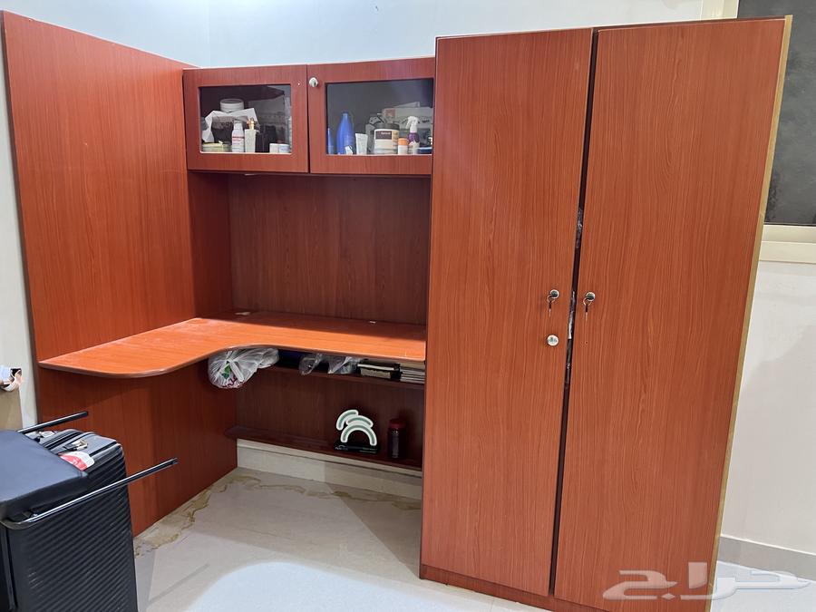 Wardrobe64440573870595111