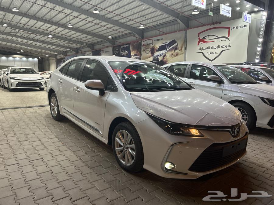 تويوتا  كورولا جنوط مطور 1.5 ابيض 73600 شامل الضريبة64595733817987111
