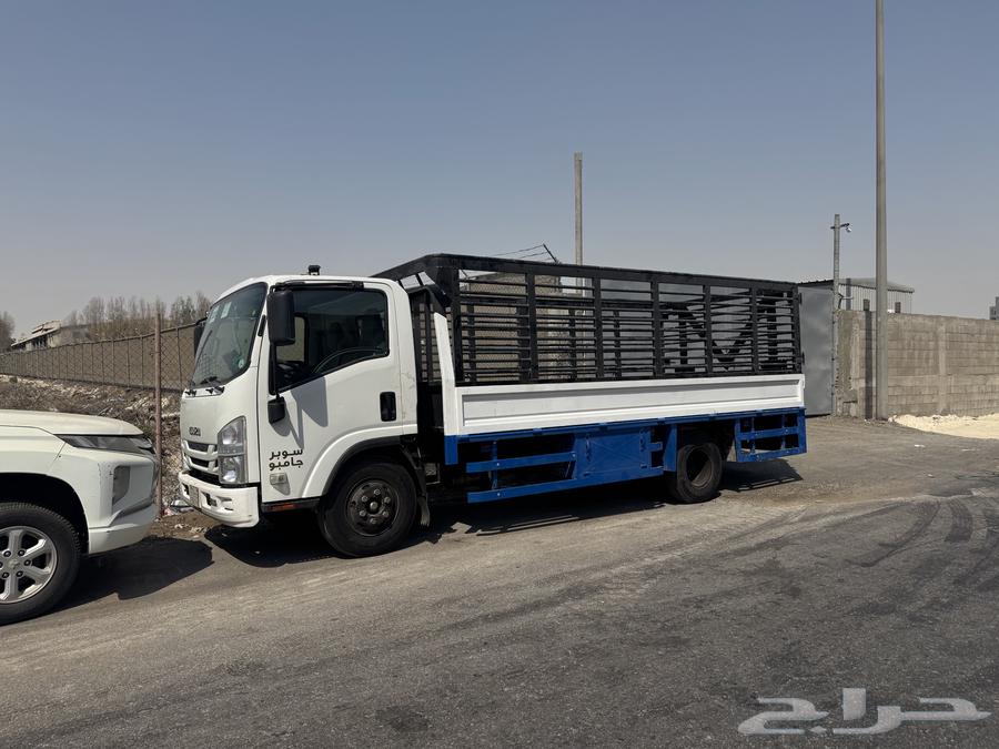 الخضريه صناديق دينات. حواجز شاحنات هناجر64597273927683114