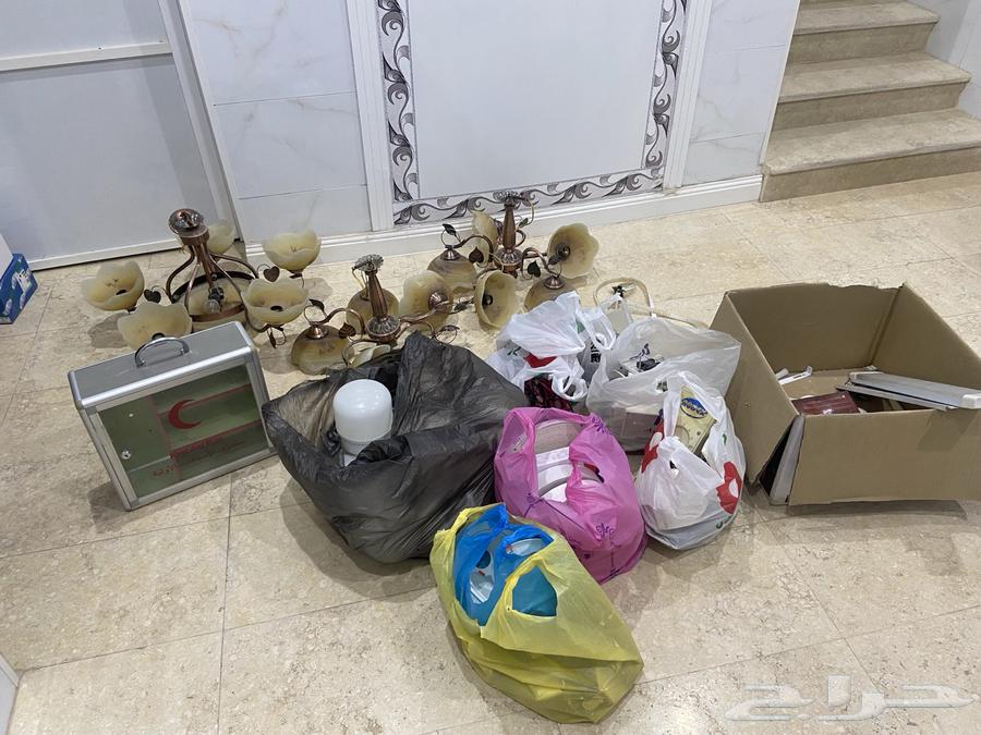 اغراض سباكه و كهربه ونجف للبيع64438485051523110