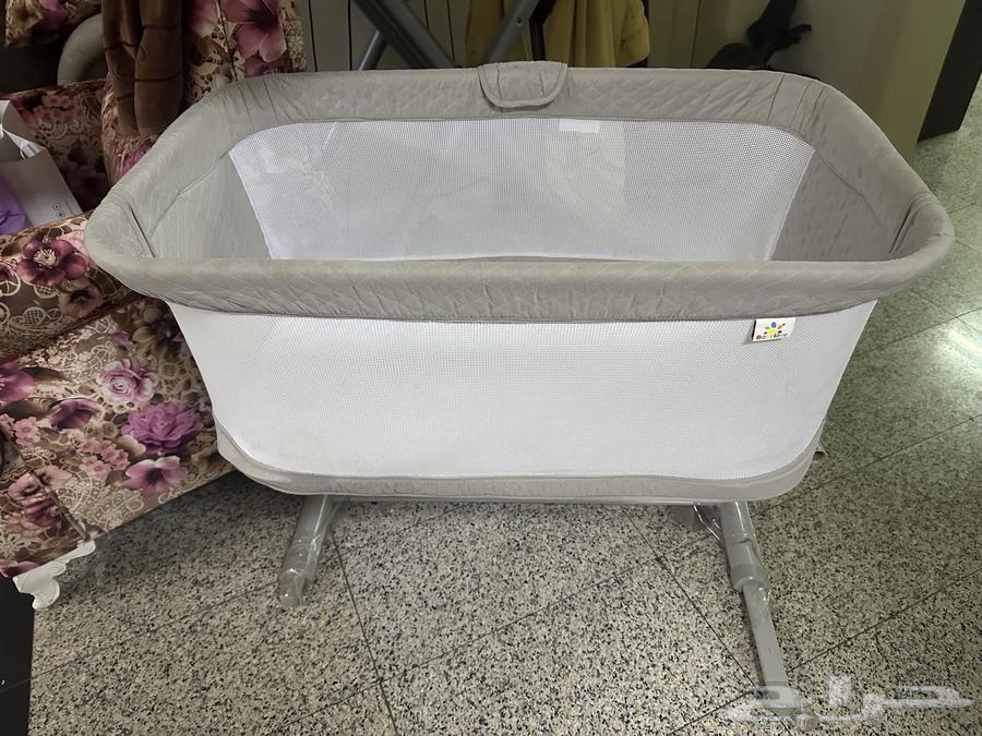 سرير أطفال و غزال طائره64434578531073110