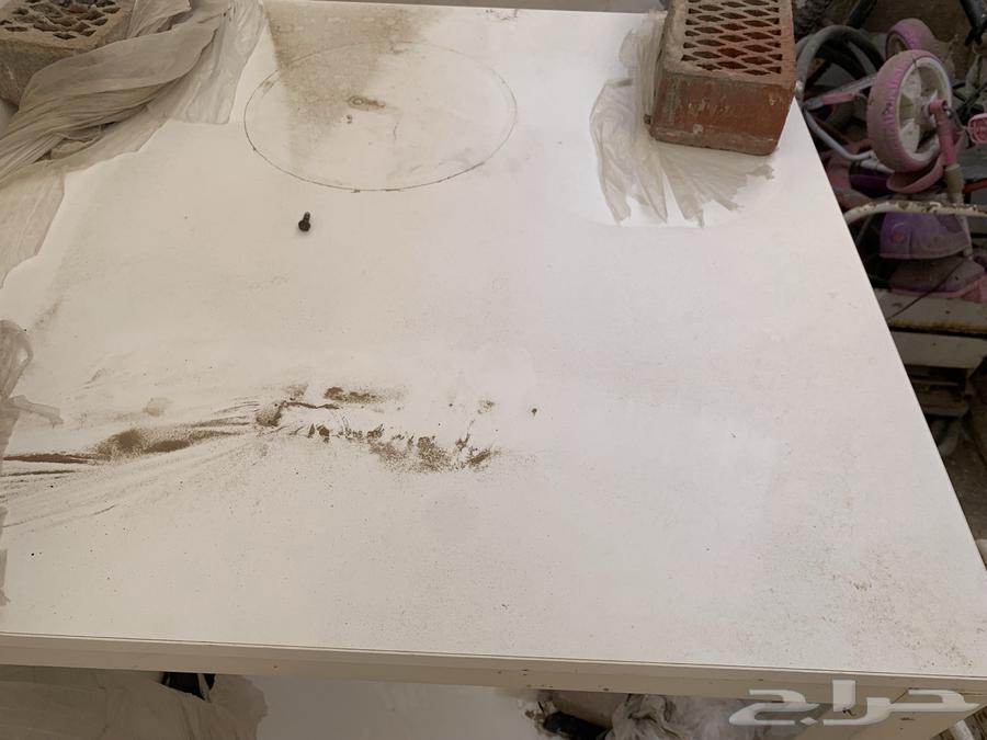 طاولتين حديد 6 كراسي بلاستيك من ايكيا64437139826050114