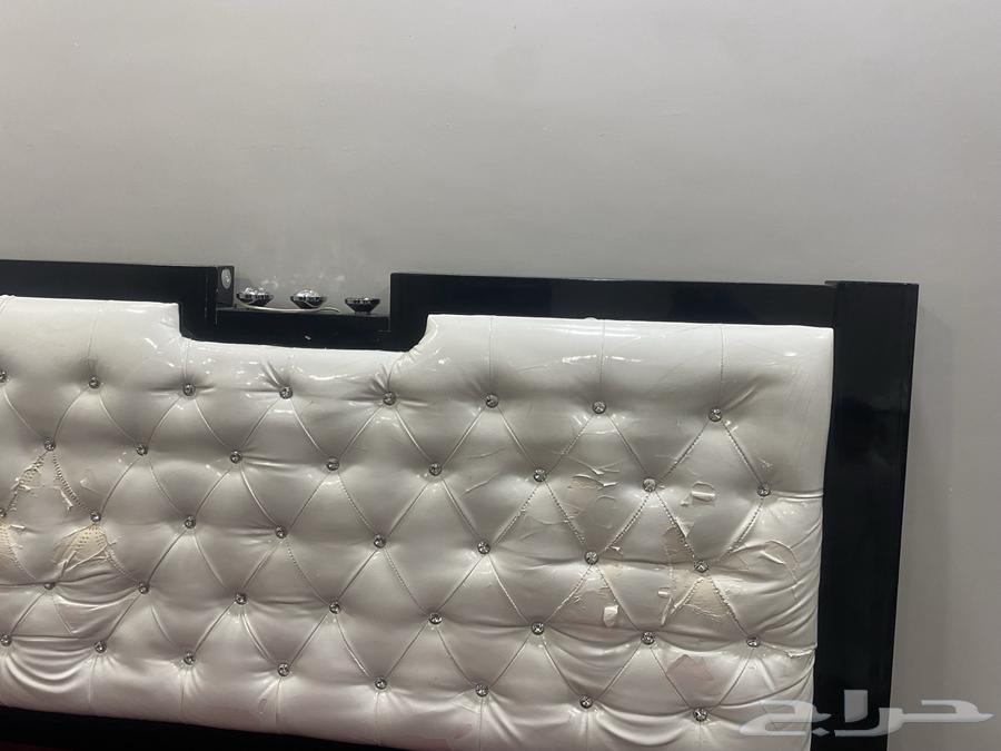 A bed with a new mattress64441732101889110