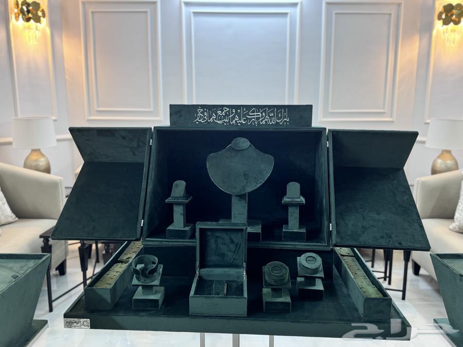 Queen Tables64438485100034110