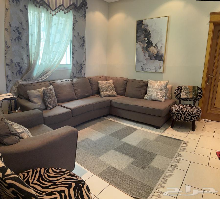 كنب من ستي دبليو.64436426847875113