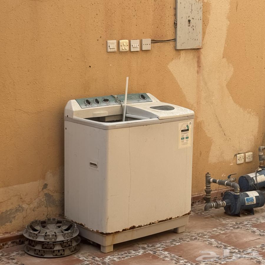 للبيع اجهزه ودولاب مستعمل64437988599042110