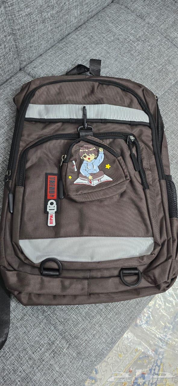 شنط مدرسية للبيع64440164681987111