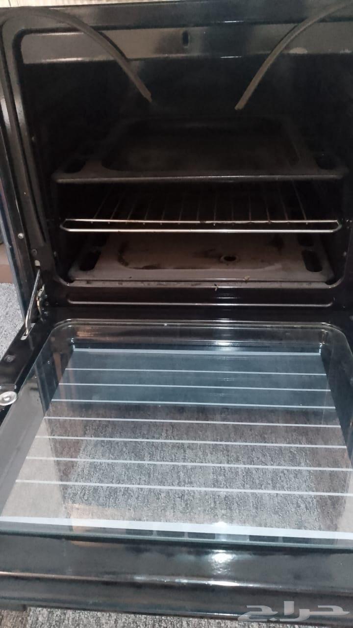 غاز فرن بحالة ممتازه وعلى الشرط64436453784193113
