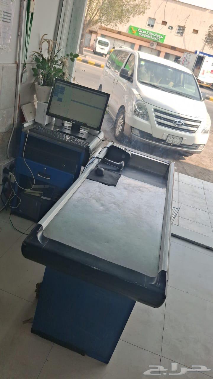 Cashier machine and table64438672393218113