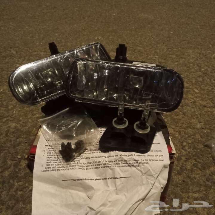 طقم كشافات كامل مع لمبات هيلوجين جمس يوكن 2000-200564439760954241112