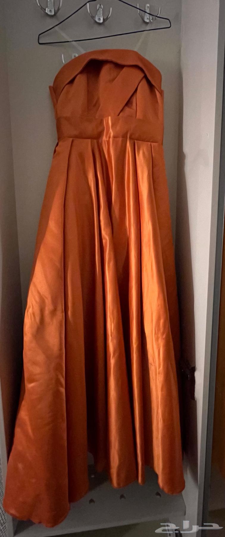 Dress worn only once, size S64437706643843110