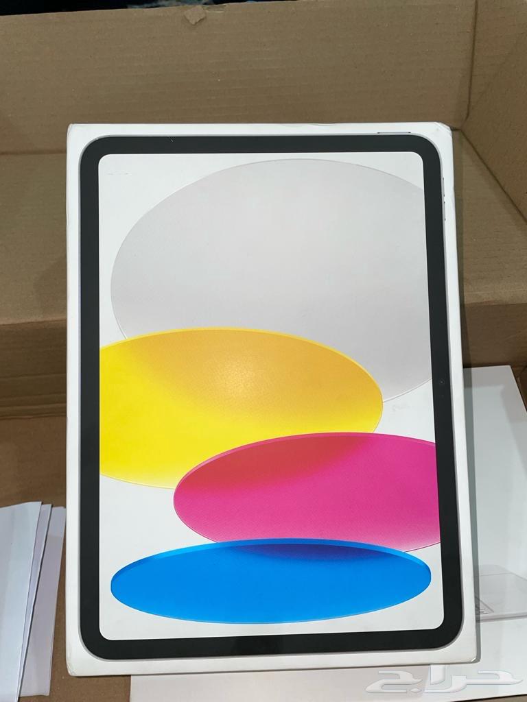 10th Generation iPad 265 WiFi + Cellular, Like New Condition64439389086337113