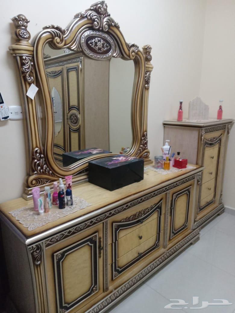 Complete bedroom set with sofa sets, tables, beds, air conditioners, and other items64441485619715112