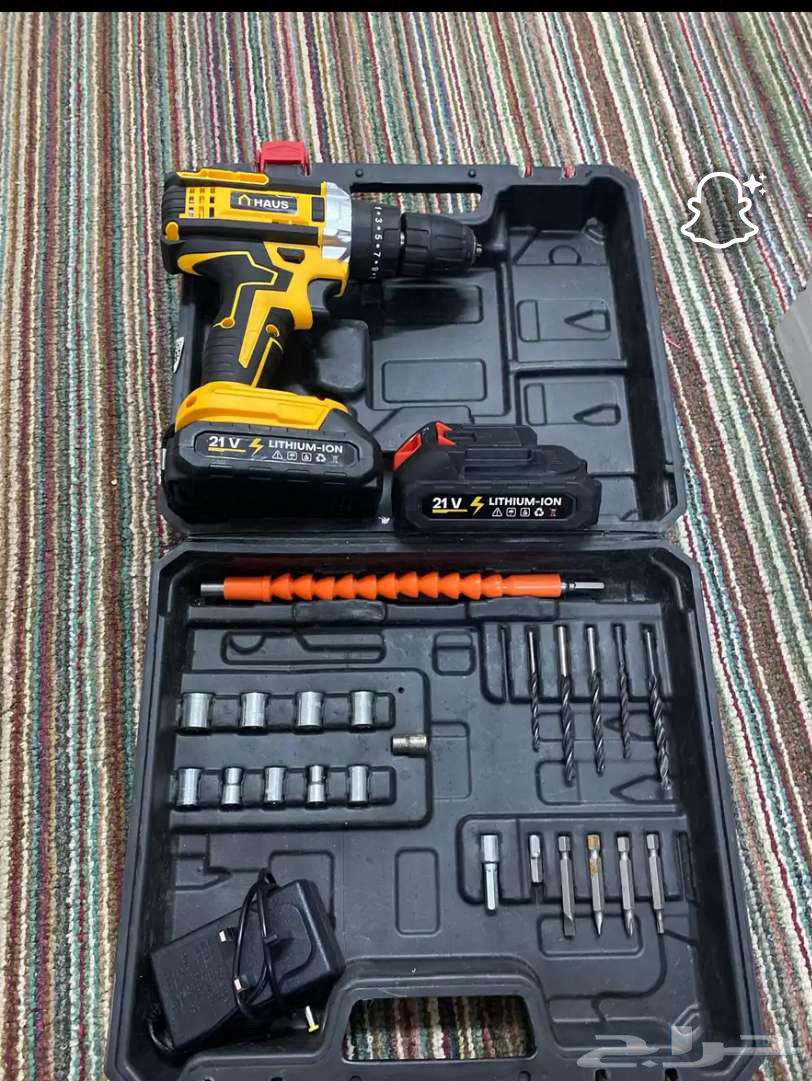 New drill for hire, comes with cleaning brushes64441705050626110