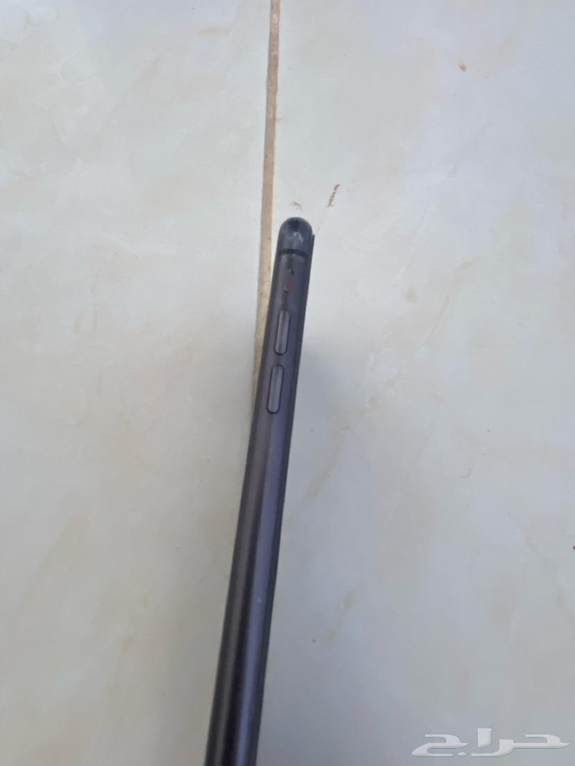 iPhone 11 for sale, lightly used with minor camera damage64435450111489111