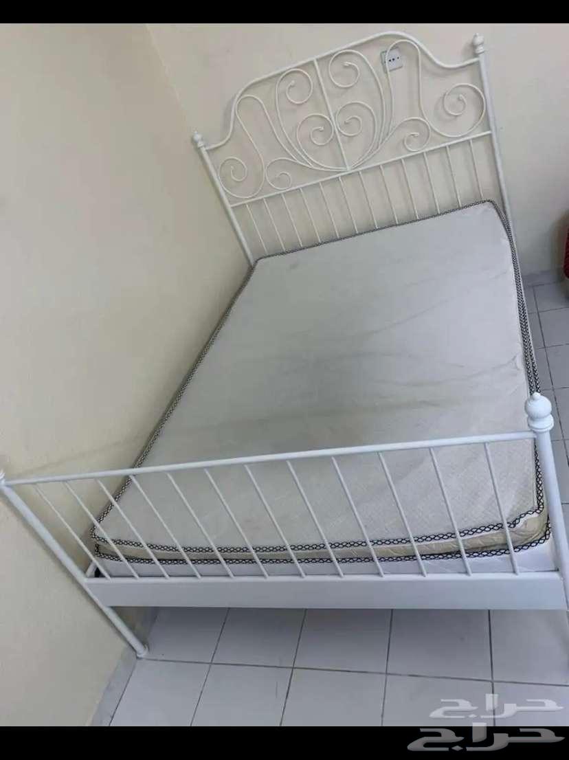 سرير مستعمل نظيف64435699937795110