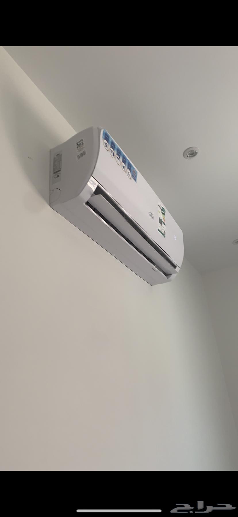 مكيف شبه جديد للبيع64422489449347110