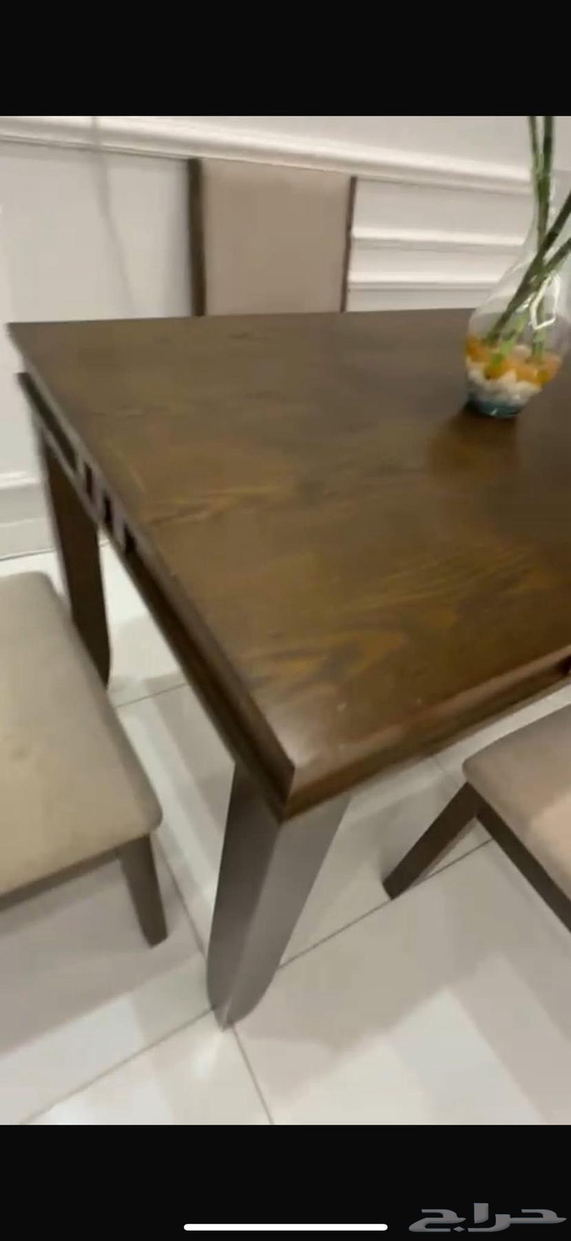 سفره اربع كراسي نضيفه جدا من هوم سنتر 600 غير قابل للتفاوض64438672401411110