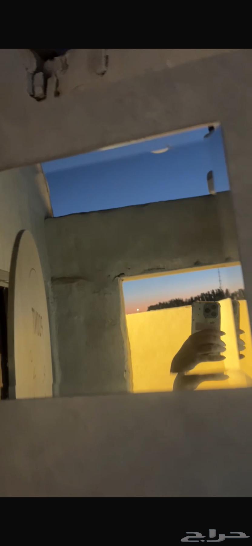 كورنر كوفي للبيع64439307081218111