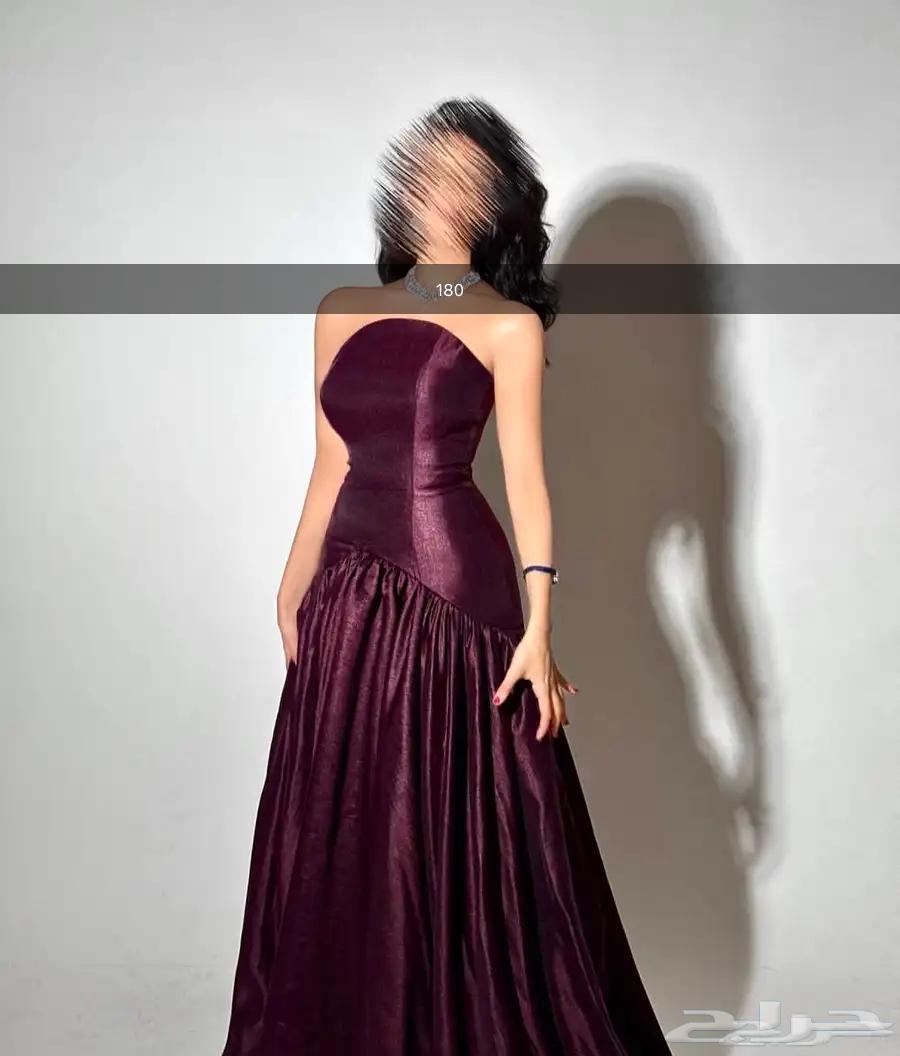 2 فساتين واحد مقاس 1 وواحد 2 ما لبستهم ولا مره64418295913731111