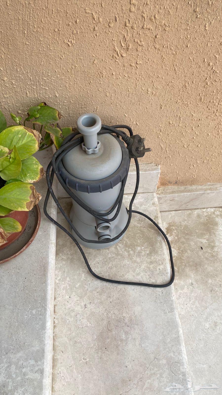 4 2 Pool with Cover and Filter64437544486018111