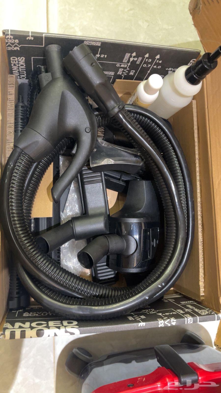 A vacuum that washes everything, used and very clean64438659023489111