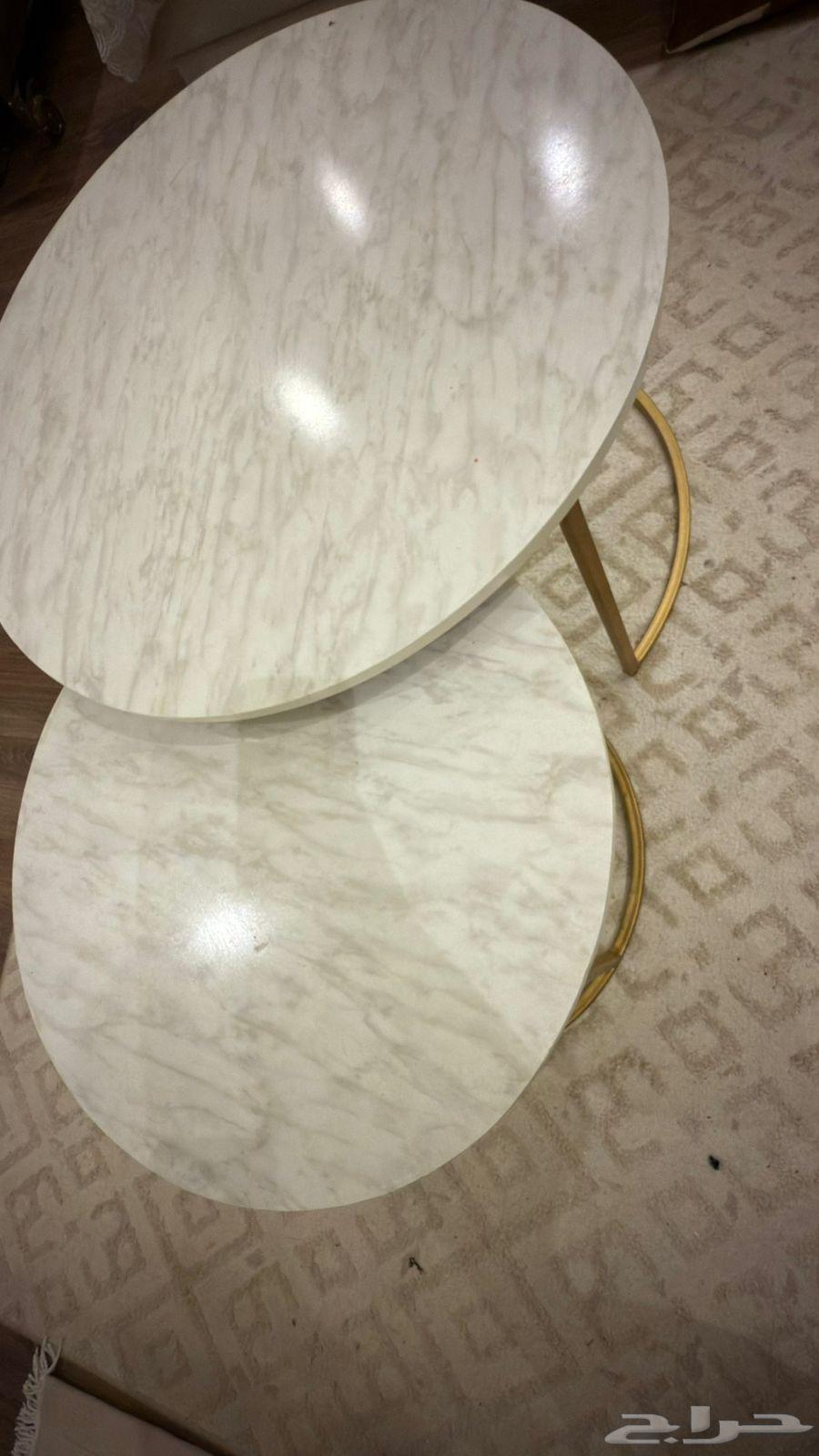 كنب للبيع و طاولة للبيع64436078608129114