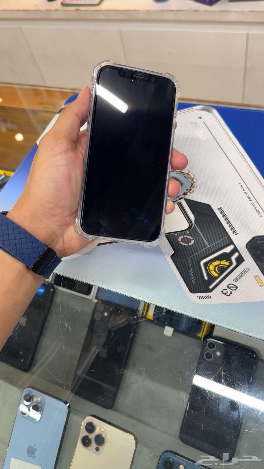 ايفون 12 وكاله64440069584259113