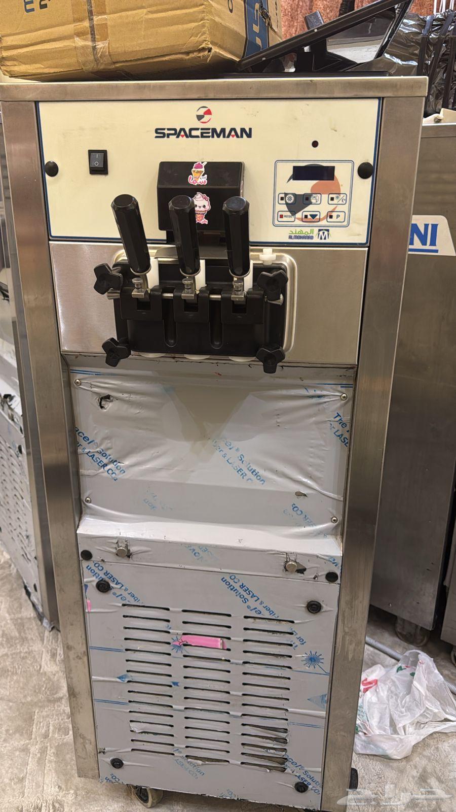 الة ايسكريم للبيع نظيفة64447269798402110