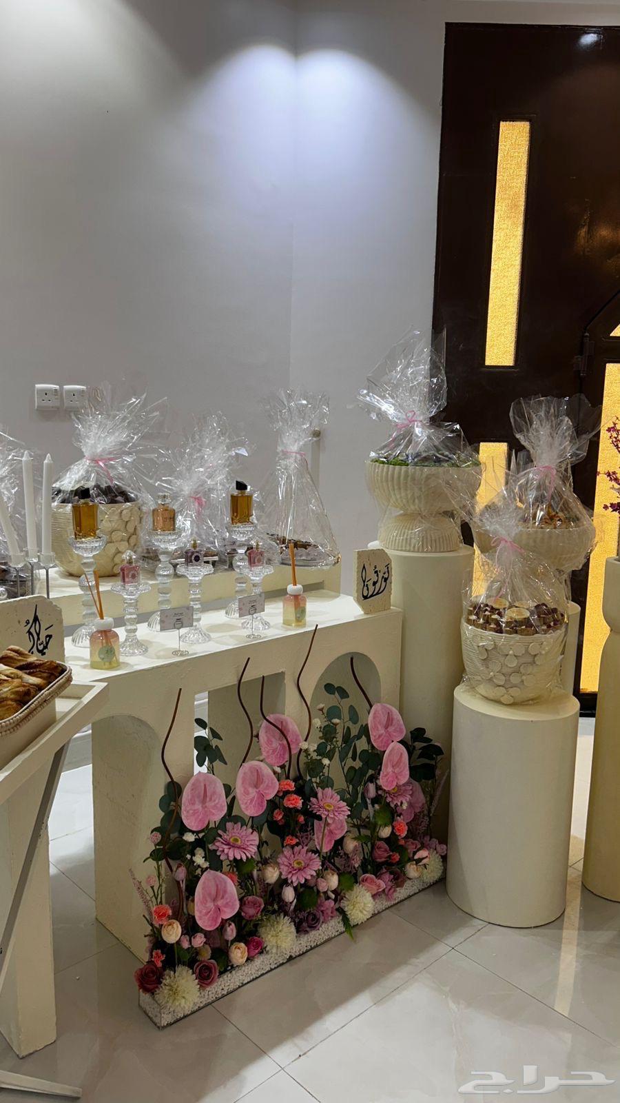 Hospitality items for sale64441377568771110