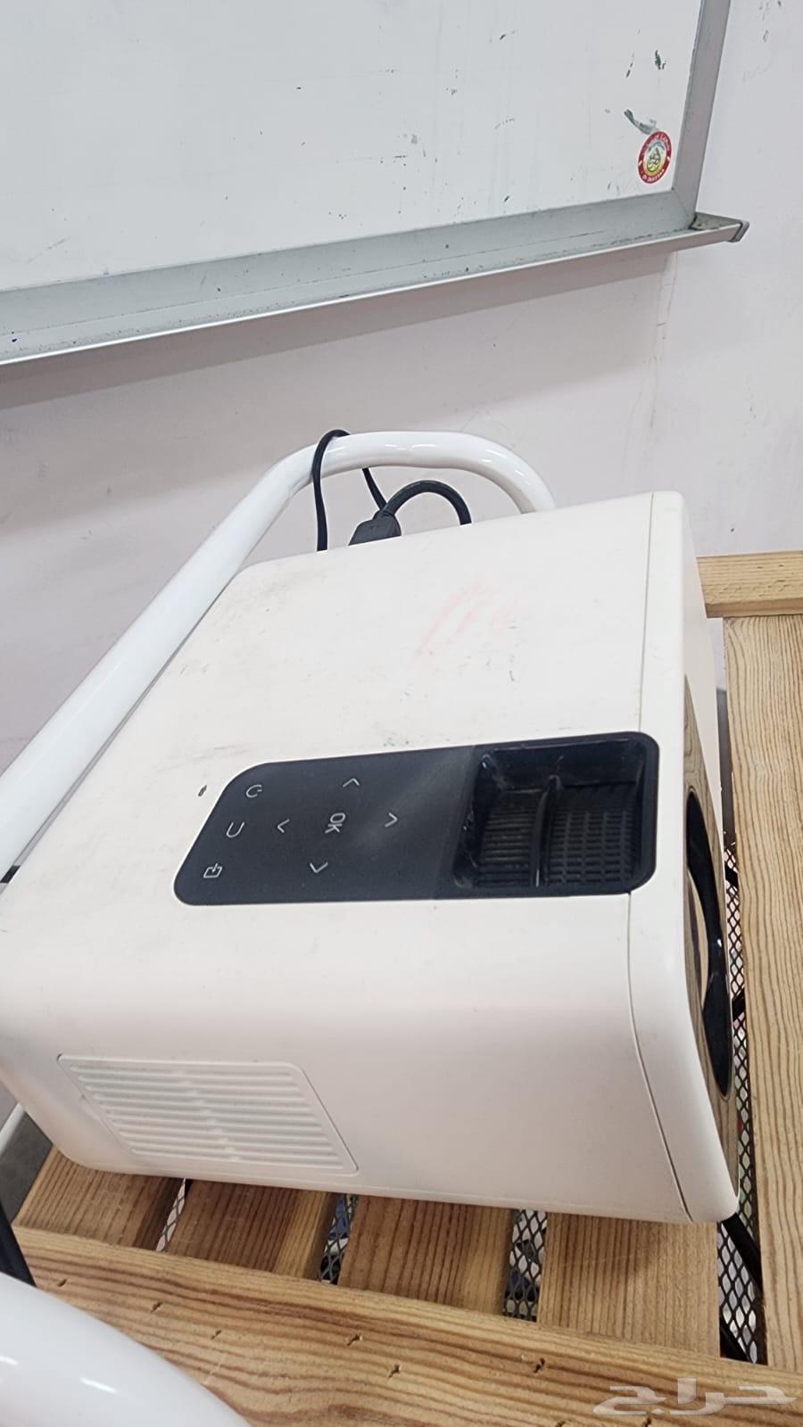 Excellent projector for sale64440301897347111