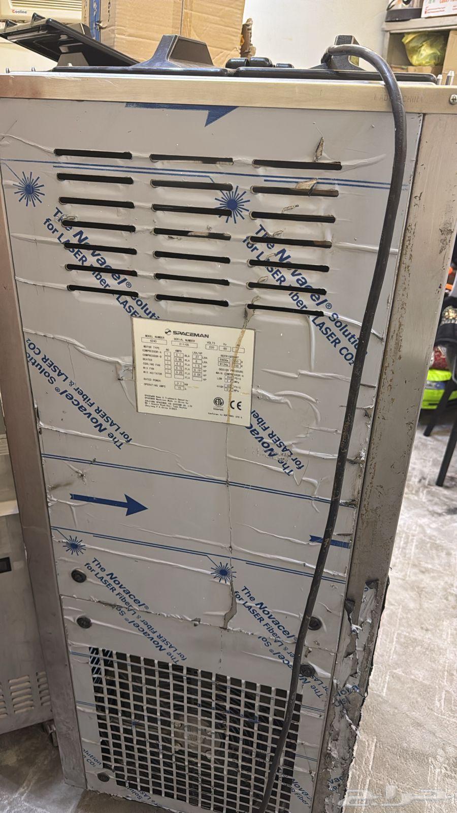 الة ايسكريم للبيع نظيفة64447269798402112