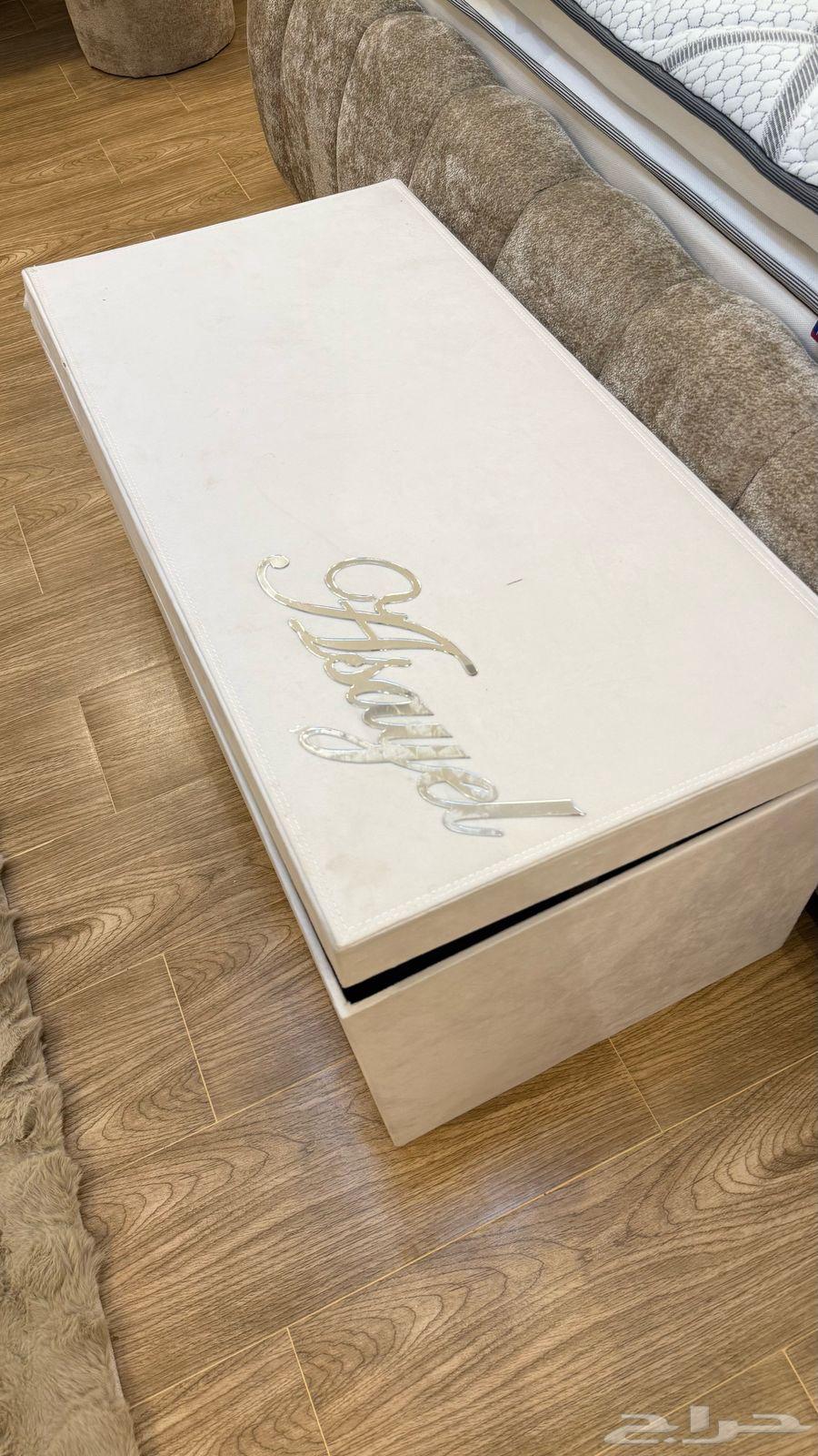 Dubash with two bride sets for Jeddah only, price negotiable64439307107331111