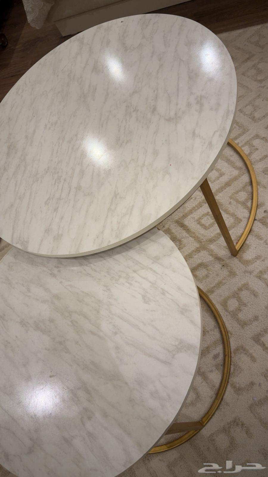 كنب للبيع و طاولة للبيع64436078608129113