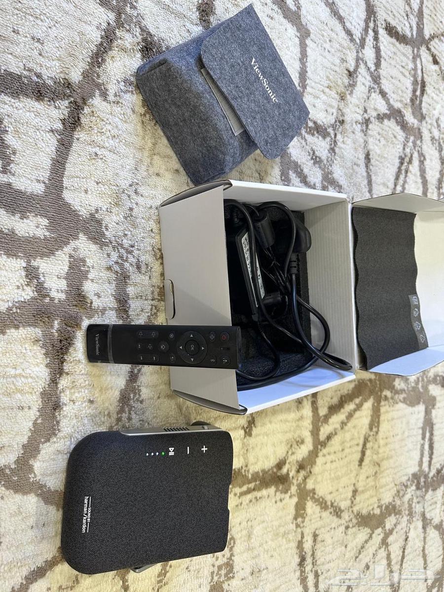 بروجكتر من مكتبة جرير اخو الجديد64441350363523110