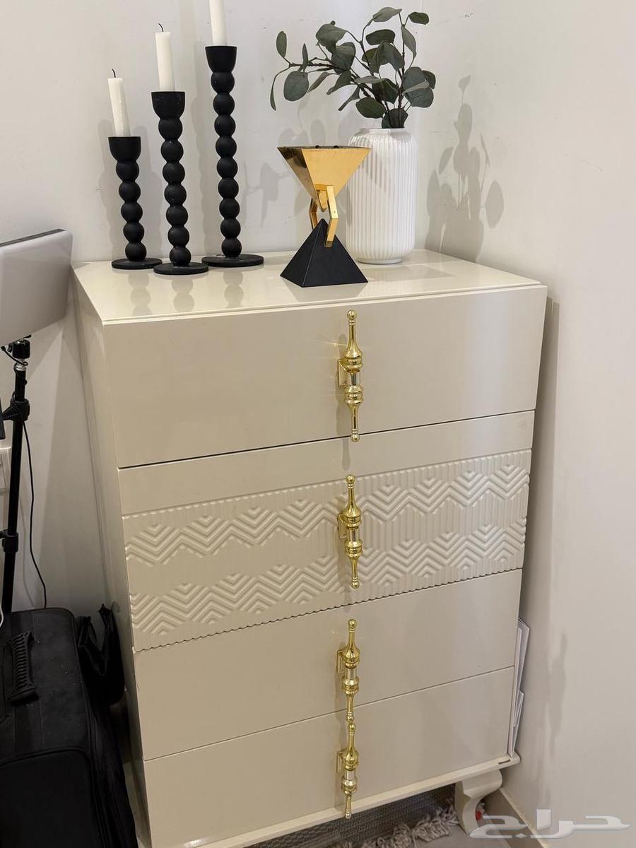 غرفة نوم ( سرير نفرين - وشوفنيره - تسريحه - دولاب- كومودين64438109821315110