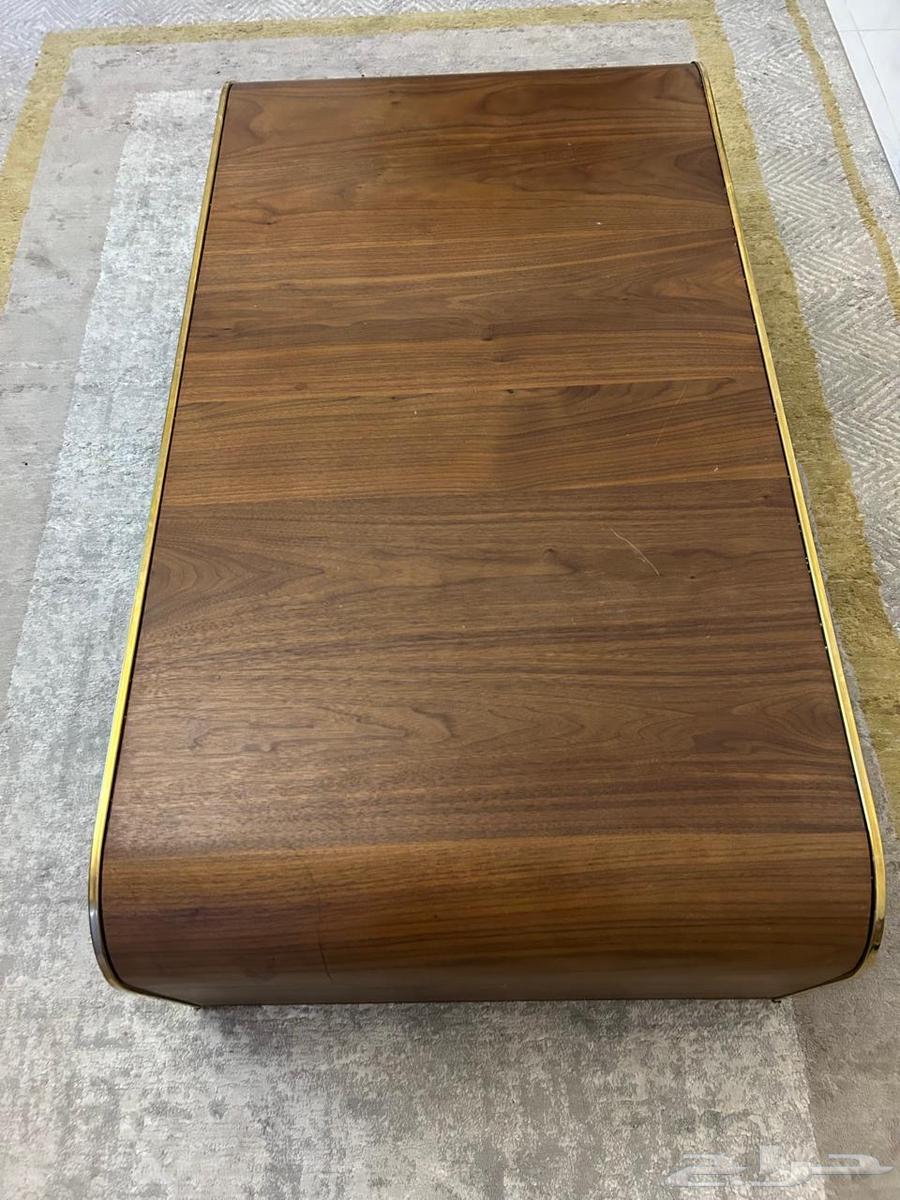 طاولة خشبيه64434809220865114