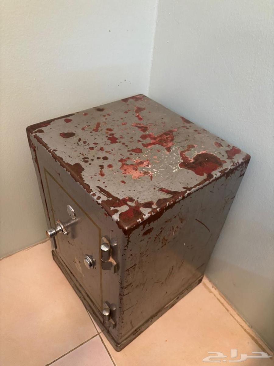 تجوري قديم كلاسيك64437679598979111