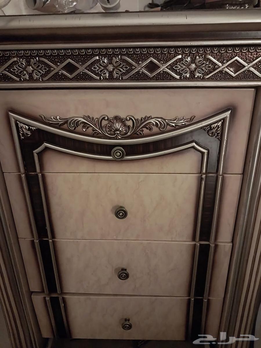 Complete bedroom set with sofa sets, tables, beds, air conditioners, and other items64441485619715111