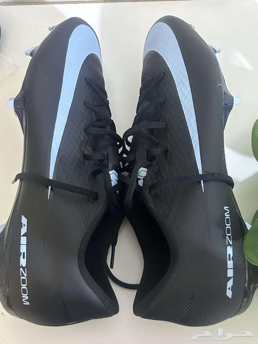 جزمه كوره نايك64436909827969111