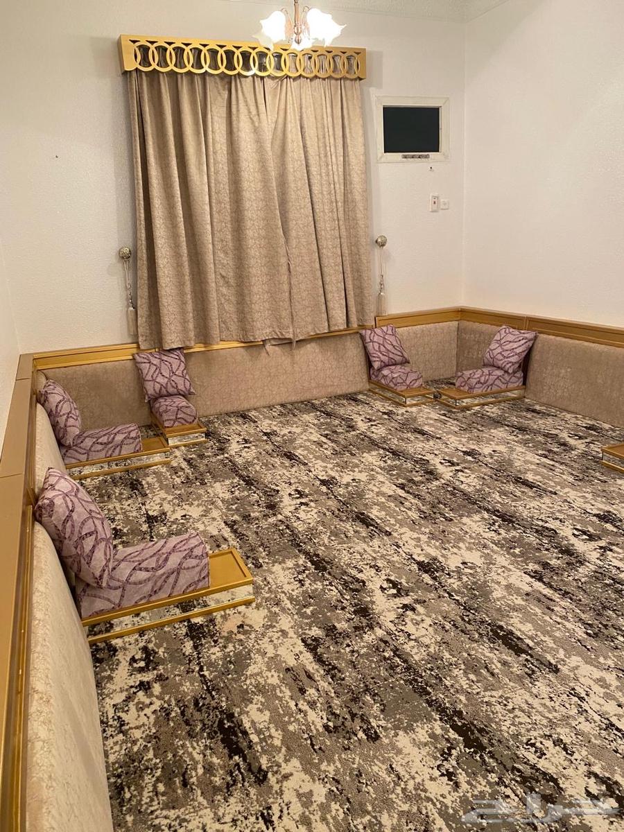 New armrests unused with curtain64440656480513111