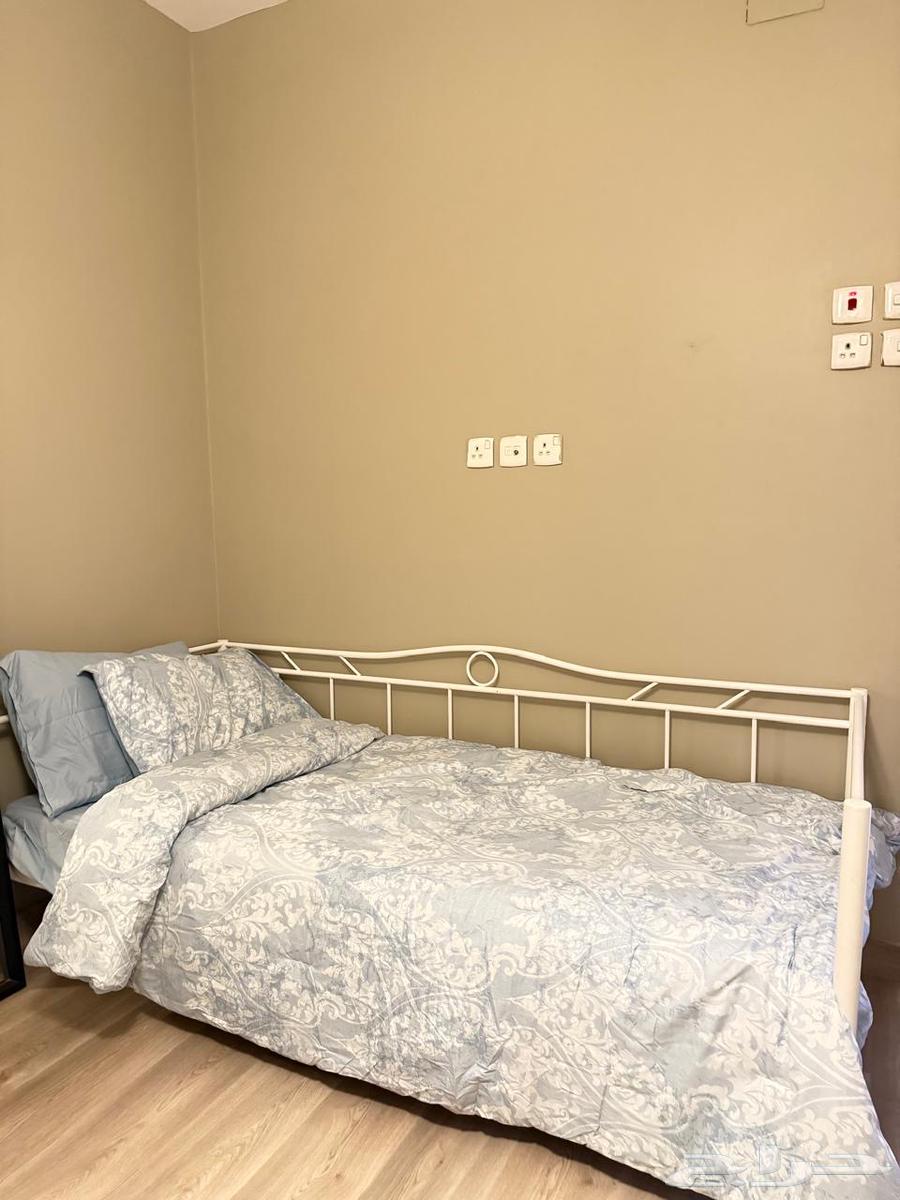 Two very clean daybeds for sale64442186503682110