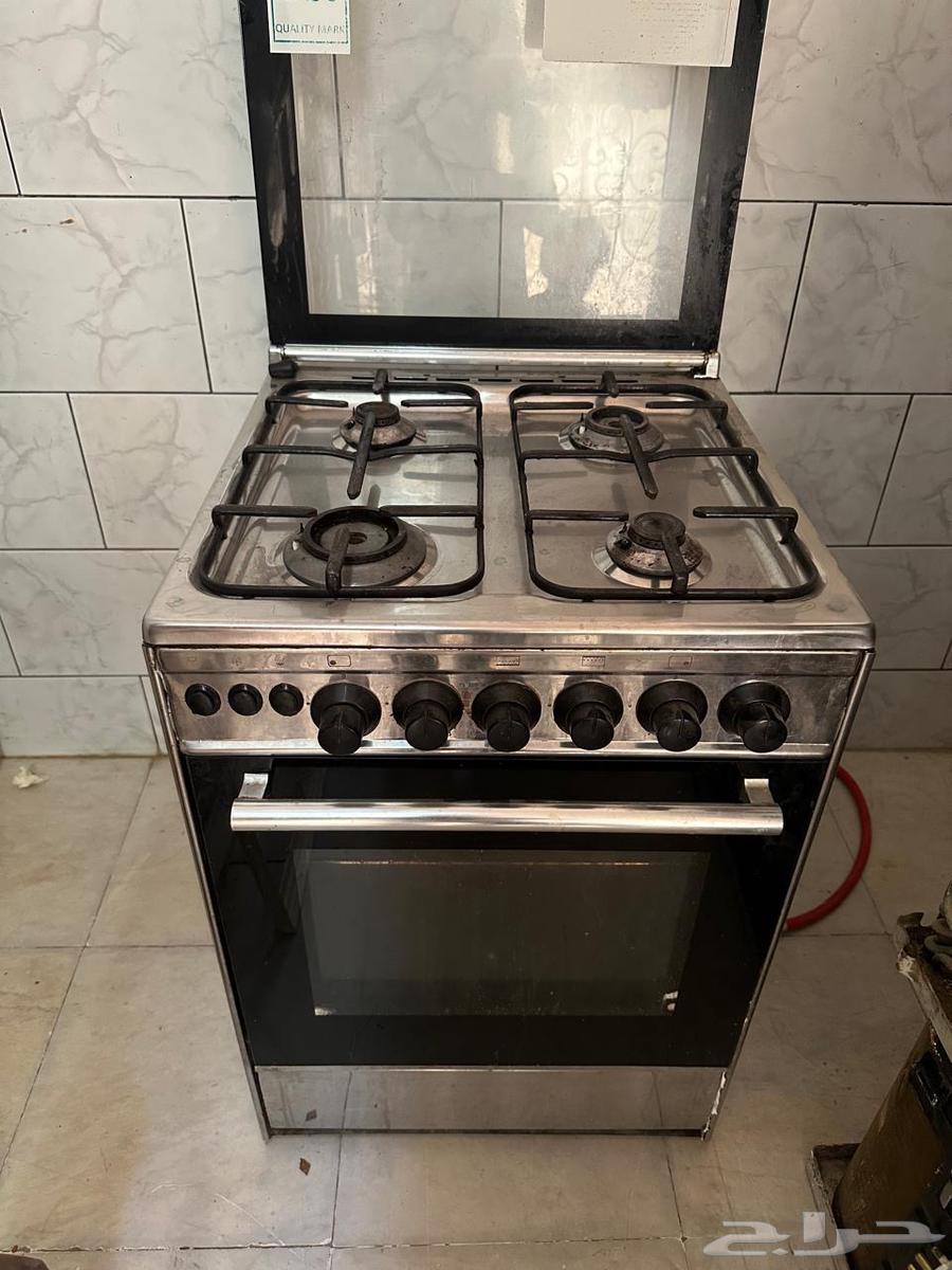 مكيفين للبيع وغازين64438713136641111