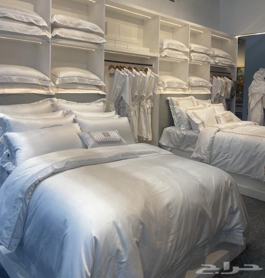 Hotel bed sheets, hotel bedding sets of all sizes, and hotel towels64437530701058110