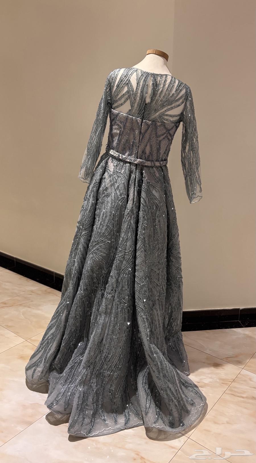 فستان سهره من المصممة  منيرة العصيمي  مقاس M64439904222209114