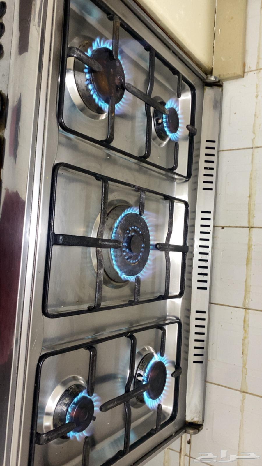 Working gas oven top and bottom, but the glass is broken64443936874627110