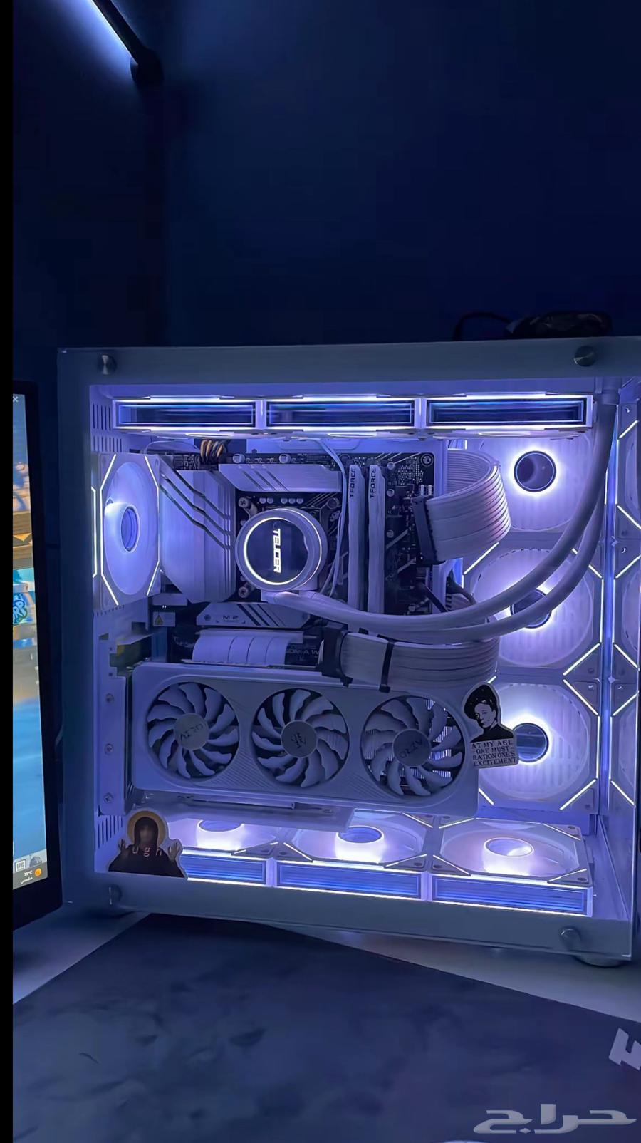 كيس بي سي ابيض و مع الملحقات الثانيه64445973620227110